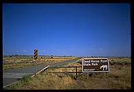 Sign directing tourists to Dead Horse Point, Canyonlands National Park (Moab, Utah)